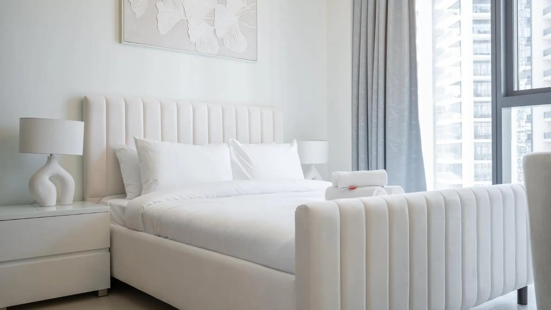 Apartment Full Luxury In This 2 Bedroom With Skycraper Views Dubai